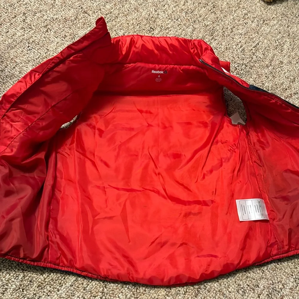 Reebok Bright Navy and Red puffer vest - Picture 4 of 6